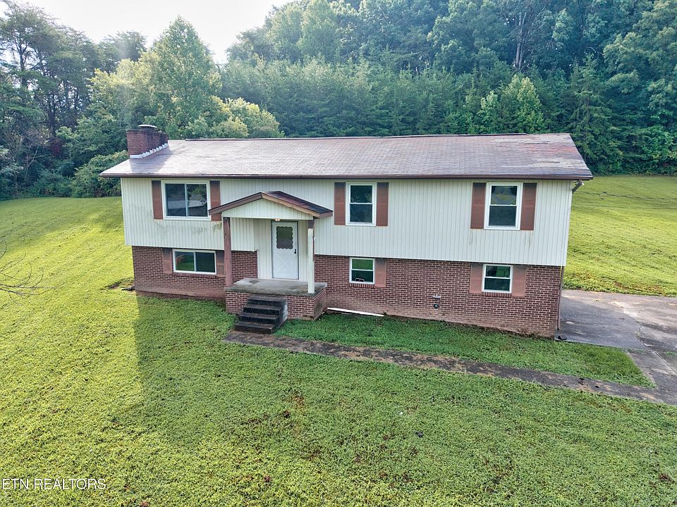 1st image of 572 S Union Grove Rd