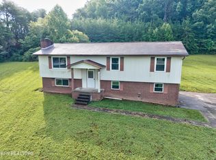 572 S Union Grove Rd, Friendsville, TN 37737