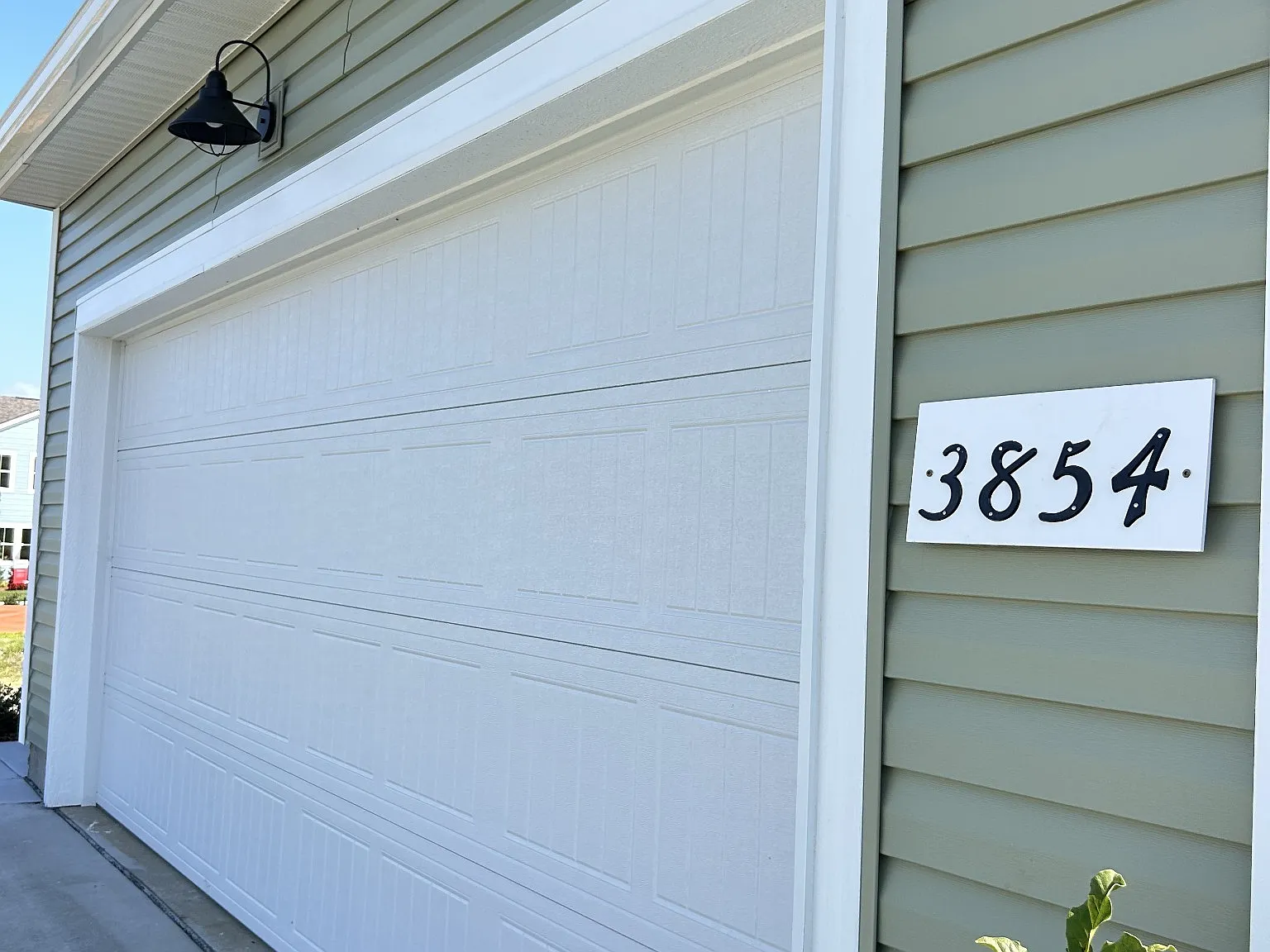 3 bed, 2.5 bath, 1967 sqft, $2,275 — Photo 2