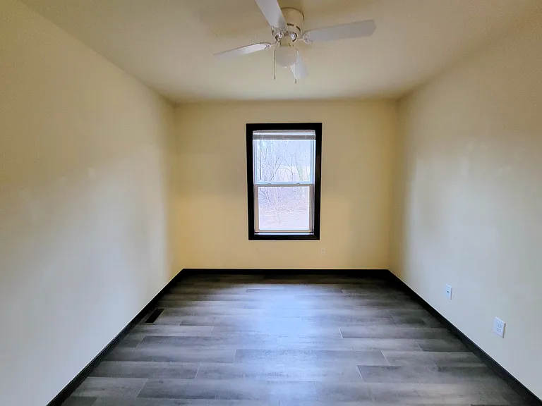 303 S Wasson Ln #E — Photo 13