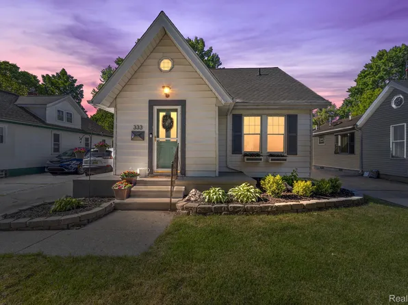 333 Massoit St, Clawson, MI 48017
