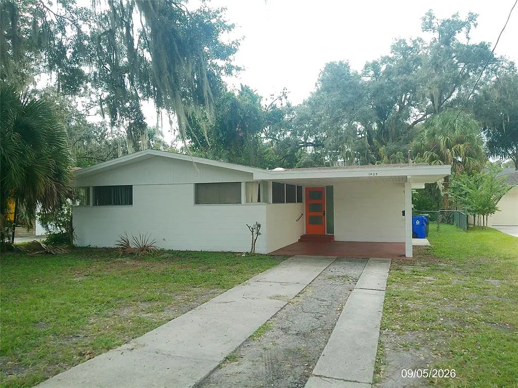 3 bed, 2.0 bath, 1385 sqft, $1,950 — Photo 1