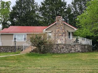 616 Kiser Ave SE, Coeburn, VA 24230