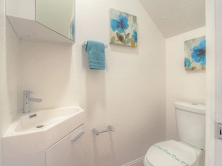 4050 Hoen Ave — Photo 17