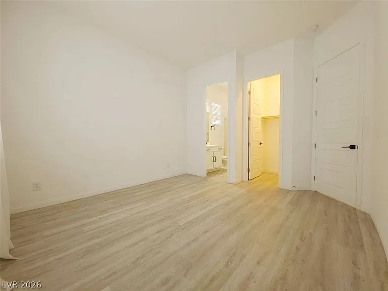 7562 Desert Rhyolite St — Photo 21
