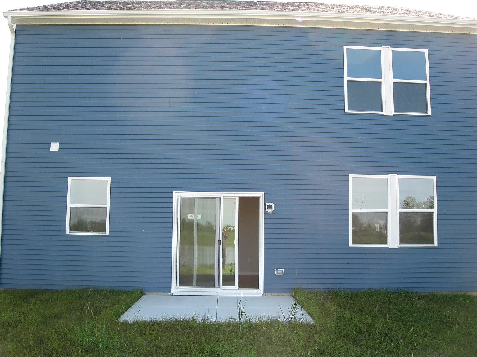 4 bed, 2.5 bath, 2170 sqft, $2,495 — Photo 4