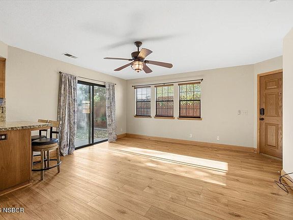 4th image of 136 Clearwater Ln