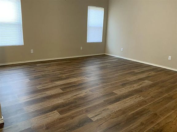 4th image of 19451 Big Valley Dr
