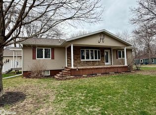 604 Marshall St, Wapello, IA 52653