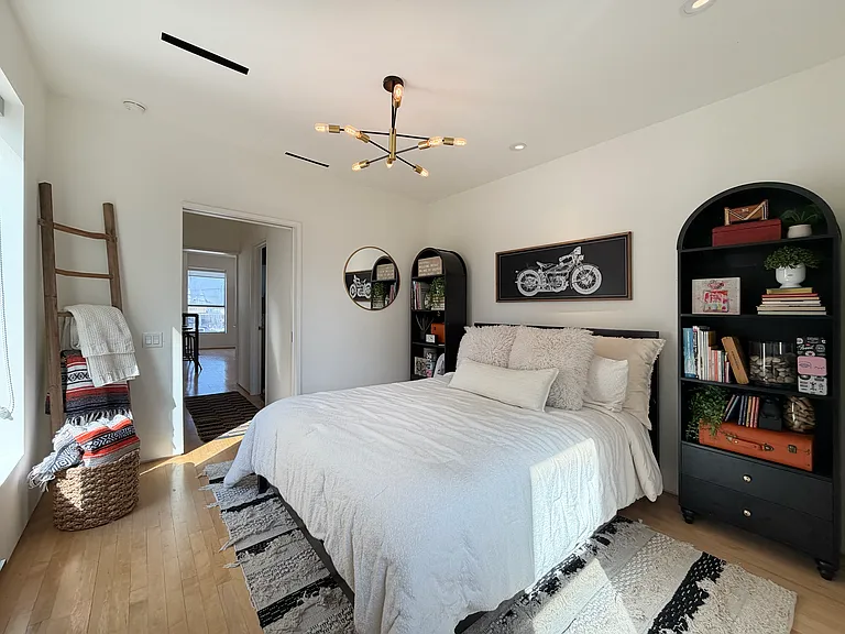 2021 Glencoe St — Photo 25