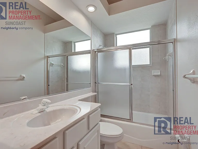 652 Planters Manor Way — Photo 35