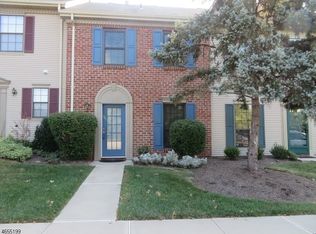 105 Brokaw Ct, Bridgewater, NJ 08807