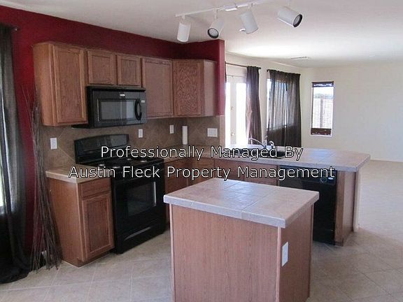 2nd image of 1791 E Leslie Ave