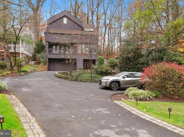 6312 Massachusetts Ave, Bethesda, MD 20816