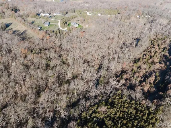 12 Willow Ct, Wright City, MO 63390