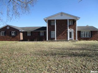 11034 Bunny Hop Rd, Benton, IL 62812