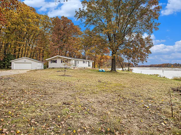 19150 B Dr N, Marshall, MI 49068