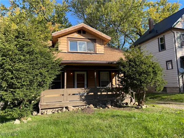 413 Cornell St, Akron, OH 44310