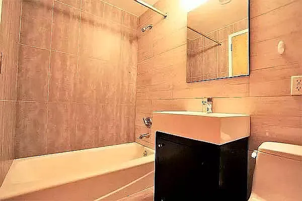 Rented by Metropolitan Property Group | media 13