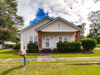 160 Earle St N, Wagener, SC, 29164