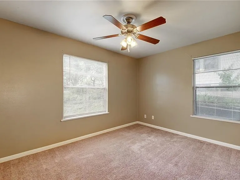 607 Bellevue Pl #A — Photo 21