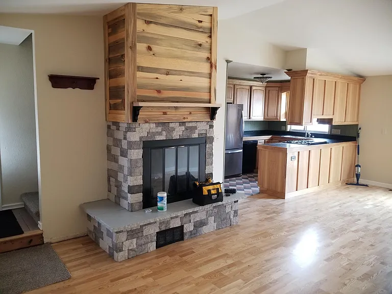 800 Tracey Pkwy — Photo 11