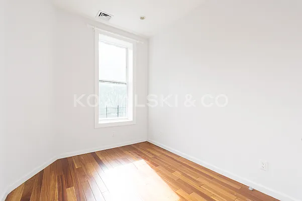 Rented by Kowalski & Co | media 5