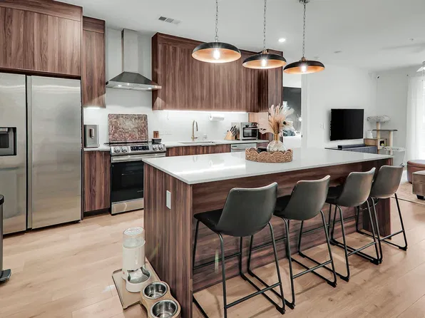 1701 Simond Ave Unit 304, Austin, TX 78723