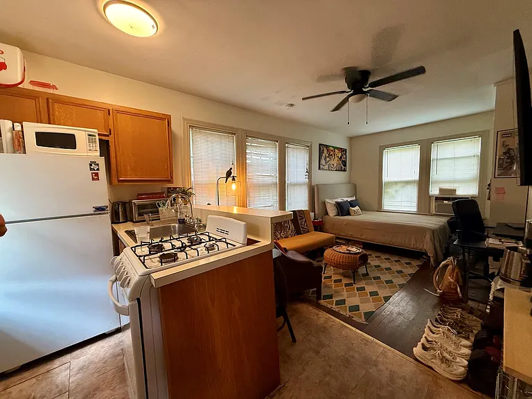 3305 Duval St #B — Photo 7