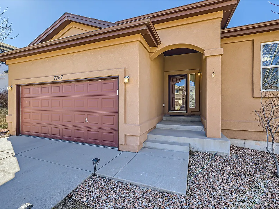 7767 Orange Sunset Dr