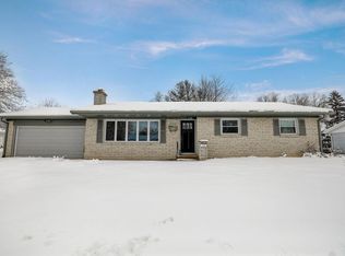 160 W Mac Arthur St, Sun Prairie, WI 53590