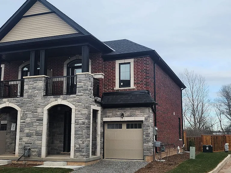 7432 Baycrest Cmn — Photo 3