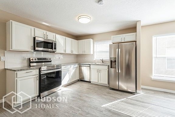 4th image of 2526 Dwyer Ln