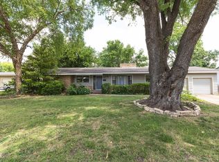 526 E Park Lane St, Derby, KS 67037