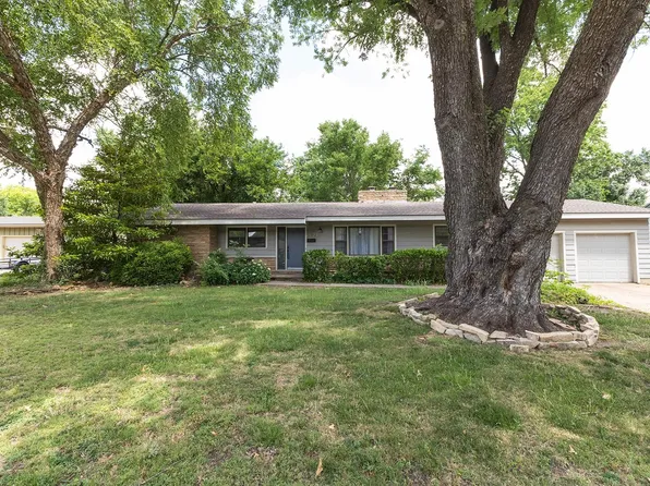 526 E Park Lane St, Derby, KS 67037