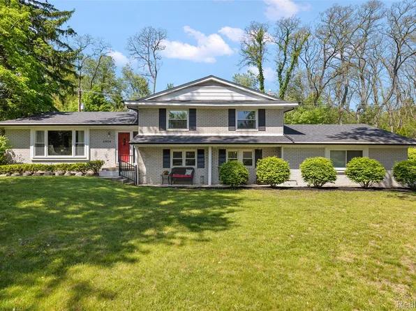 6804 Spruce Dr, Bloomfield Hills, MI 48301