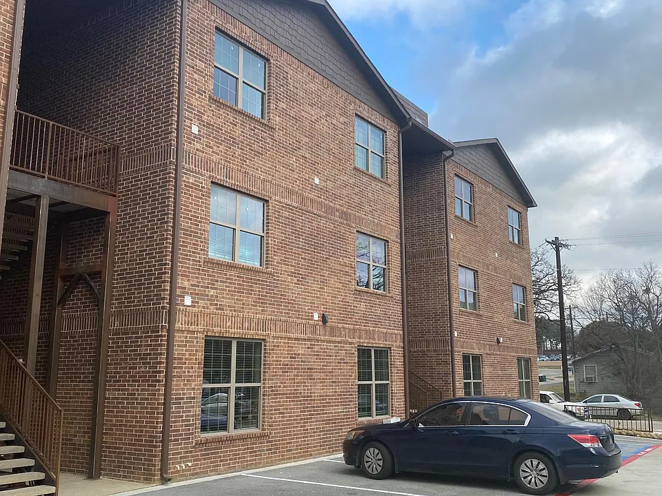 1009 S Avenue B #1
