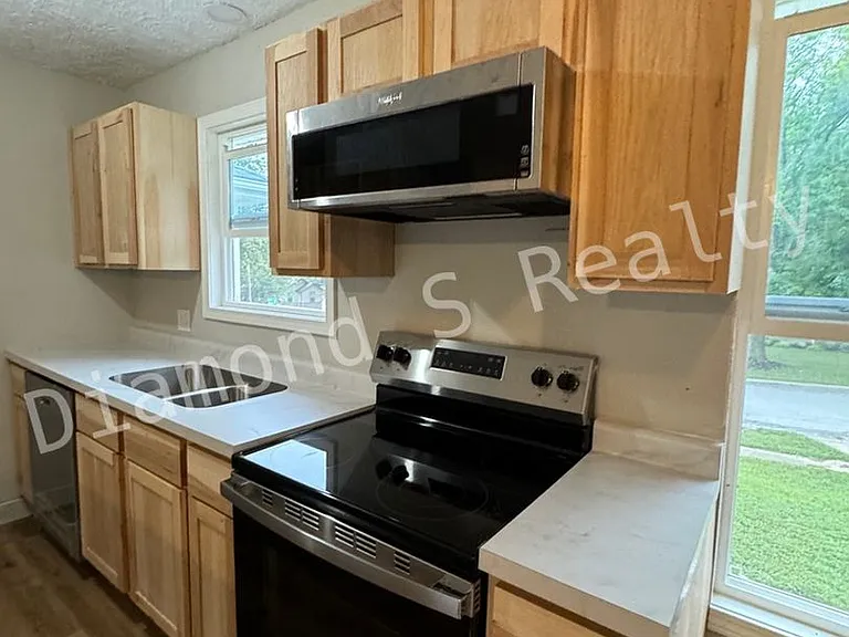5649 S Ferguson Ave — Photo 7