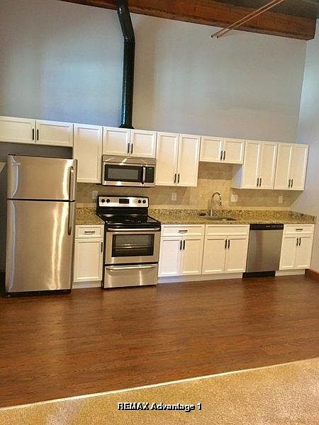 2nd image of 10 Nebraska St APT 24
