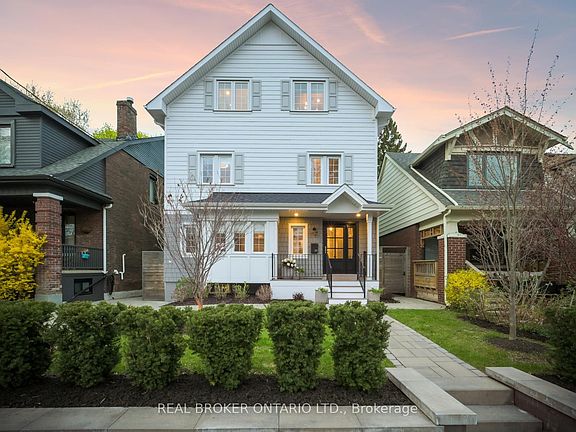 2nd image of 39 Bowmore Rd