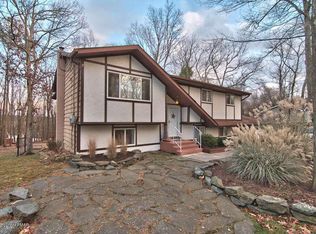 542 Seese Hill Rd, Canadensis, PA 18325