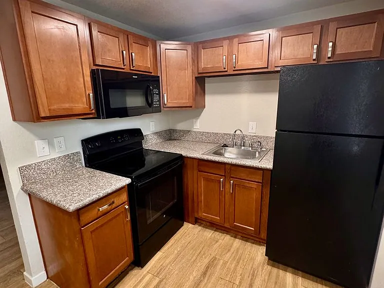 285 S Jay Street — Photo 16