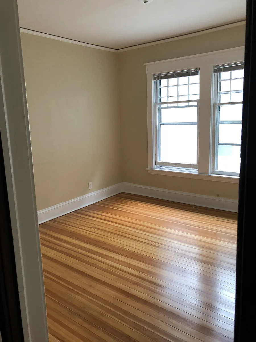 Building Photo - 546 Myrtle Ave #1