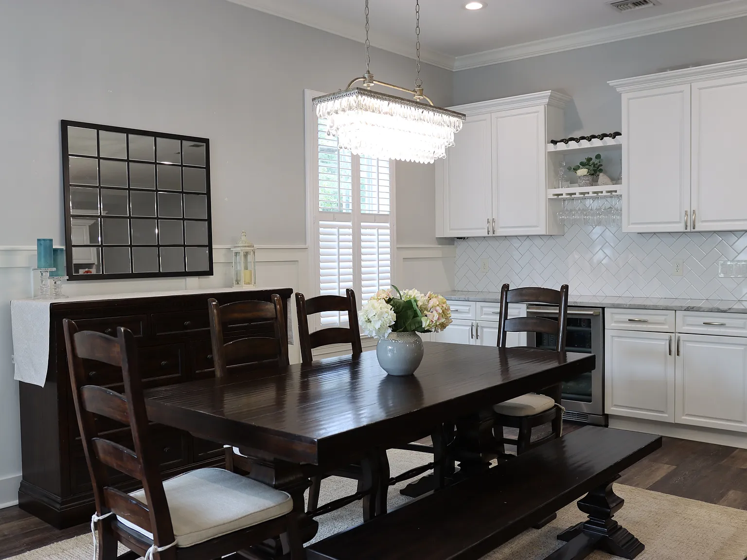 3 bed, 2.5 bath, 2700 sqft, $5,900 — Photo 3