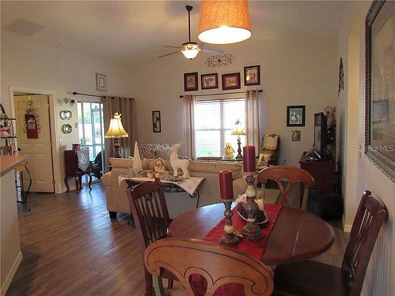 3rd image of 201 Shady Lane Dr #201