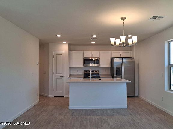 5th image of 1143 Meta Rd