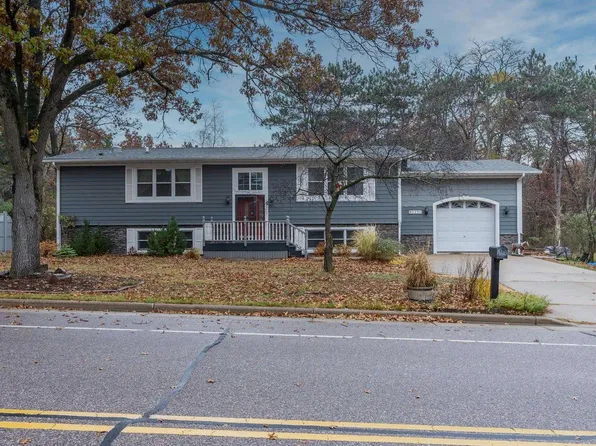 229 Pilgrim Drive, Wisconsin Dells, WI 53965