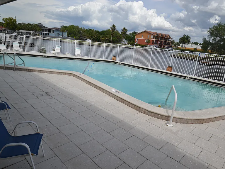 329 Moorings Cove Dr — Photo 50