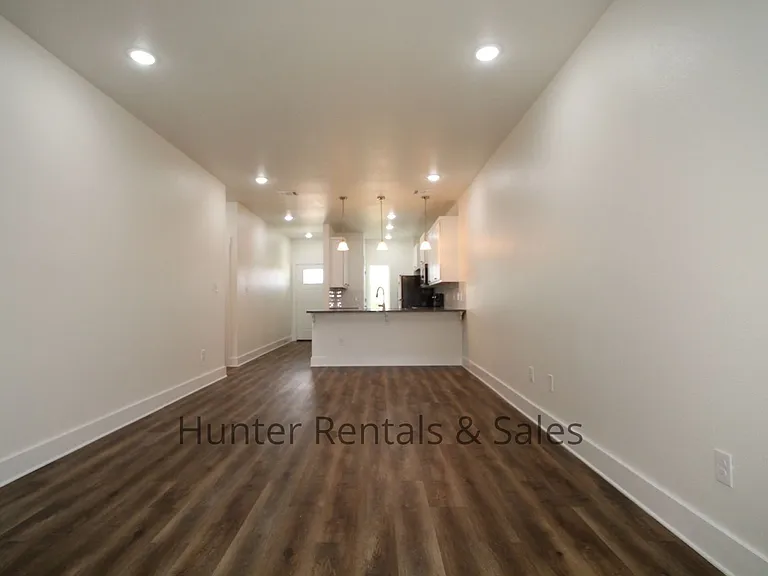 1956 Royal Loop — Photo 6