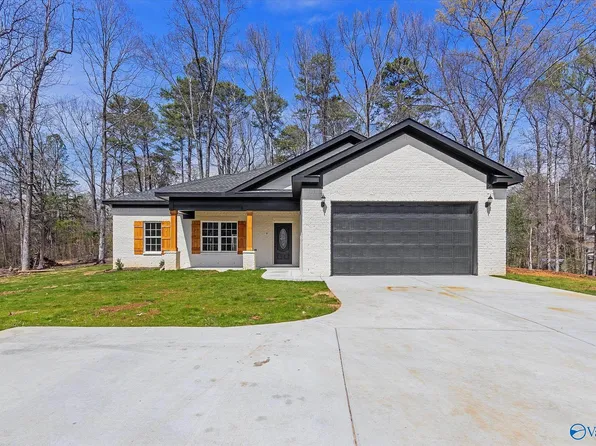 54 Evelyn Ave, Laceys Spring, AL 35754